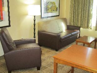 Suburban Studios Jackson North Room photo